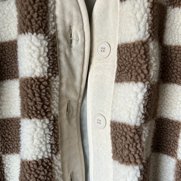 Checker Patterned Jacket - Picture 3 of 8